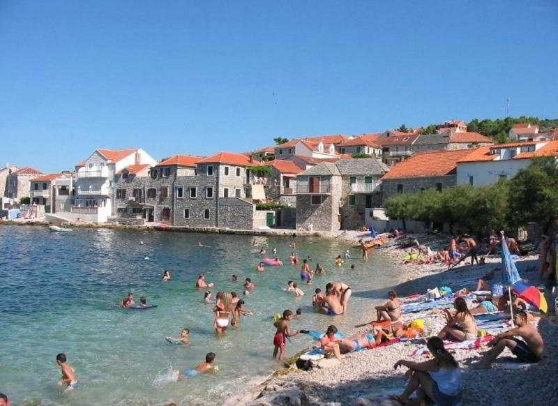Santic Hotel Postira Luaran gambar