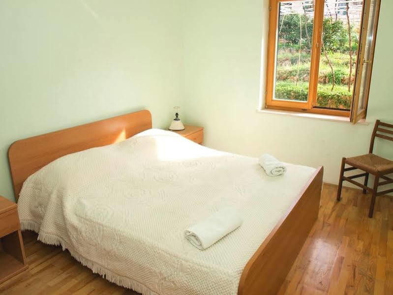 Santic Hotel Postira Luaran gambar