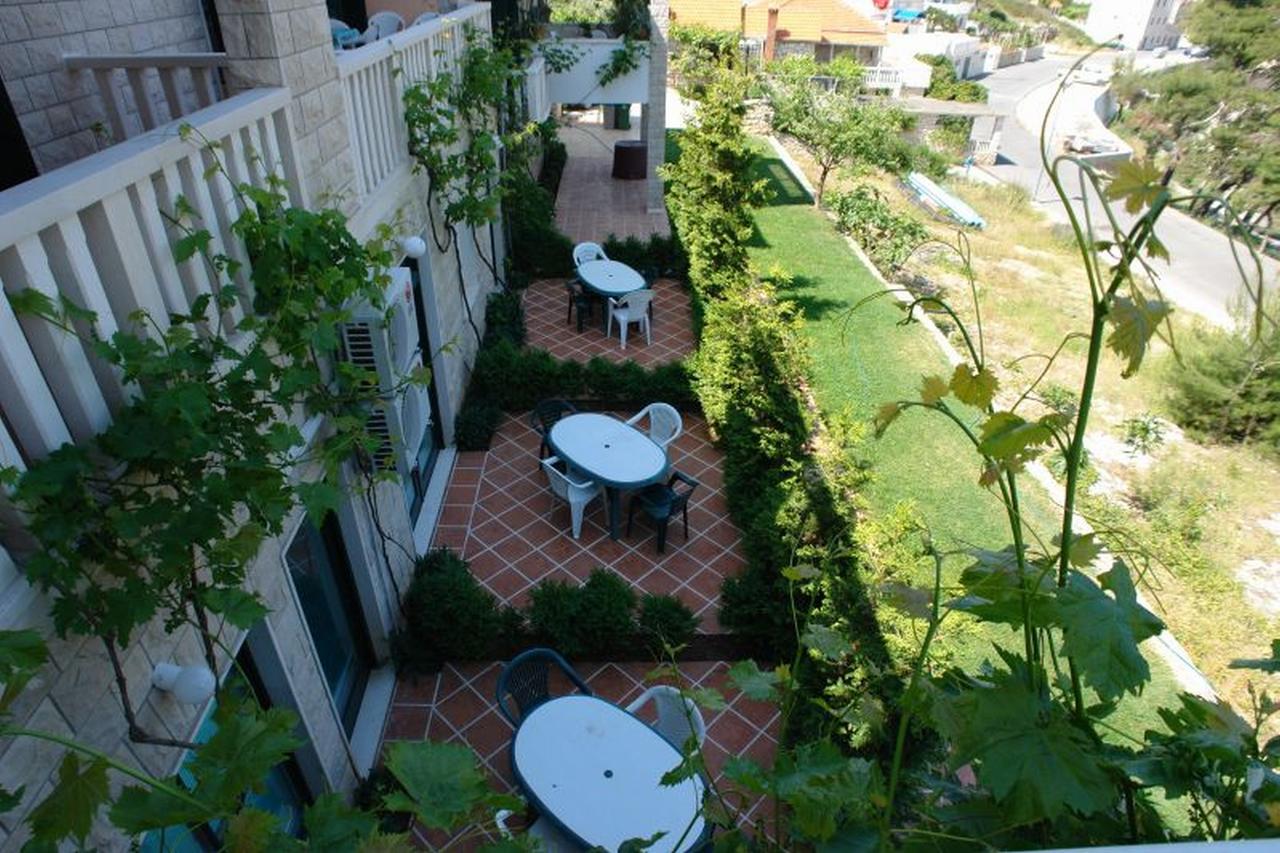 Santic Hotel Postira Luaran gambar